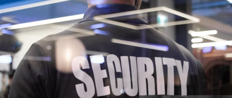 The Role of Security Guards in Dubai: Guardians of a Modern Metropolis 2025